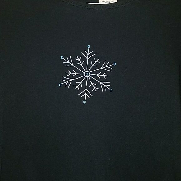 Quacker Factory snowflake top Sz. Small EUC - Picture 3 of 4